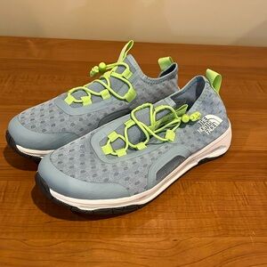 North Face pull on sneakers size 8